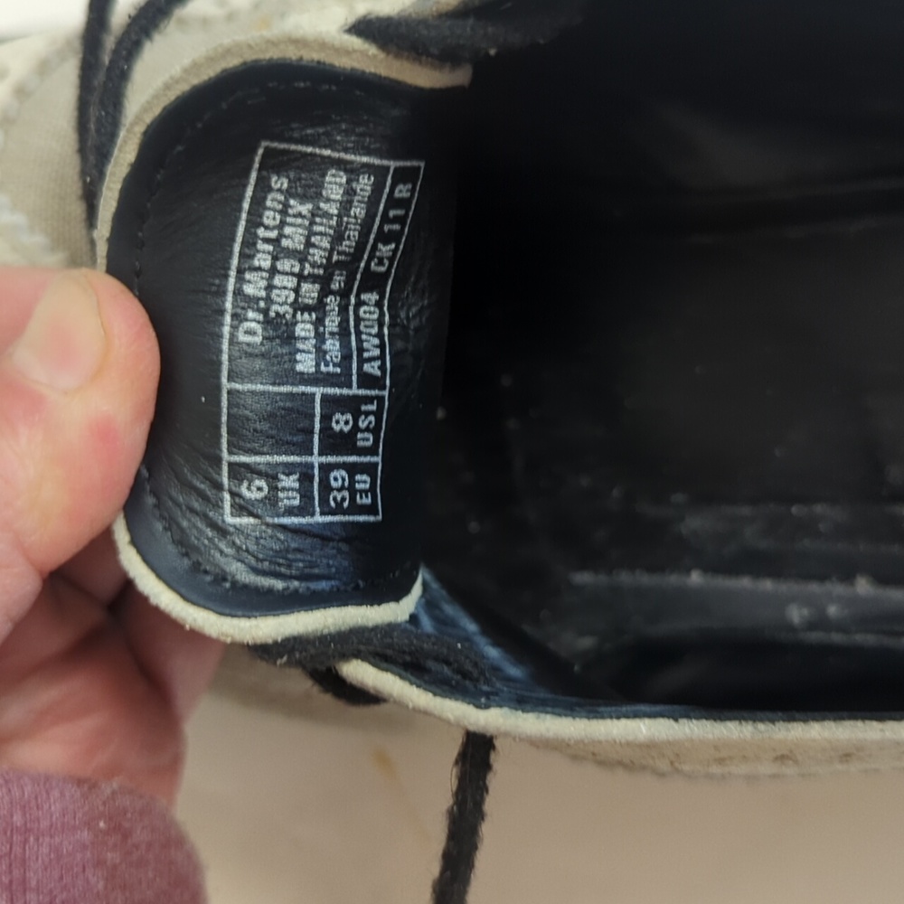 A gently worn pair of suede Dr Martens. - Picture 4 of 5